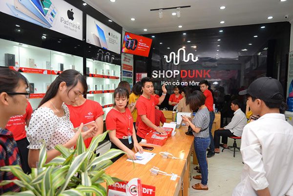 ShopDunk - Thương hiệu phân phối hàng chính hãng của Apple